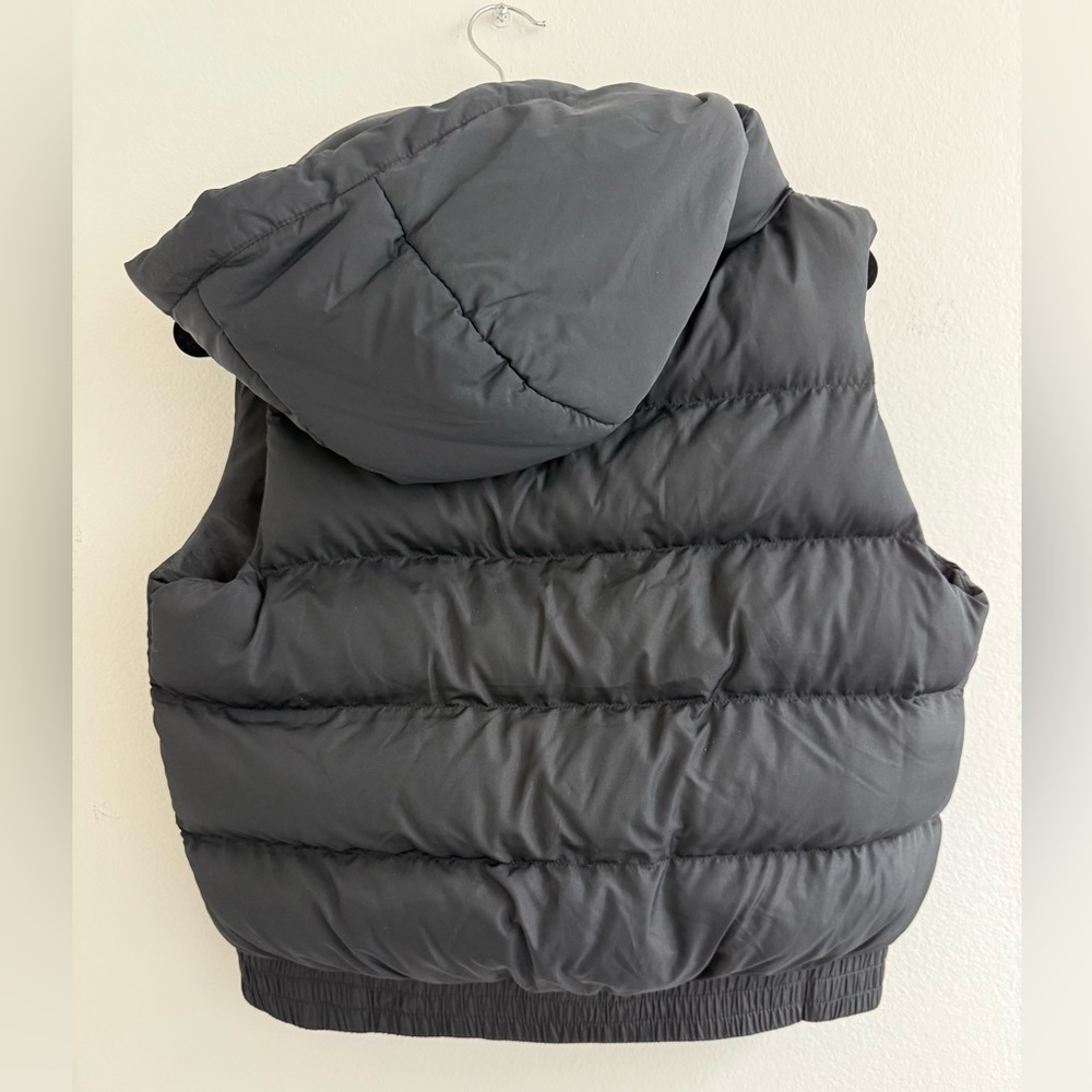 Fabletics Cropped Puffer Vest Detachable Hood View 3